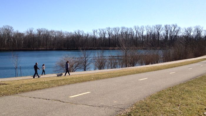 A view of Antrim Lake from the Olentangy Trail.